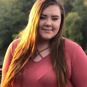 Meet your Posher, Polly